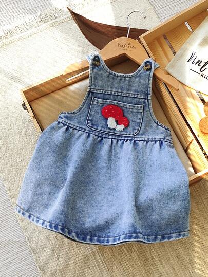 Vintaside Kids Baby Girls' Embroidered Mushroom Denim Overall Dress
This Stylish And Versatile Overall Dress Features Playful Mushroom Embroidery, Roomy Pockets, And A Relaxed, Loose Fit. The Design Blends Sweet And Cool Elements, Making It Perfect For Every Occasion.
A Must-Have Wardrobe Staple For All Seasons, Ideal For Casual Outings, Daily Wear, Camping, Family Gatherings, Vacations, And Photoshoots. Suitable For Autumn, Winter, And Spring. Baby Denim Dress Baby Girl Denim Dress Denim Dress For Baby Mushroom Patch Dress