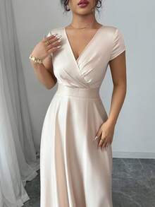 Elenzga Vestido elegante y romántico para mujer, con cuello en V, manga corta y ajuste en la cintura - Champán - Ver 4