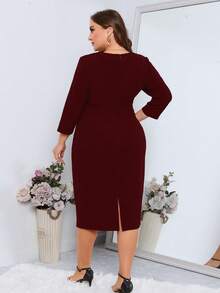 SHEIN Clasi 大码女式纯色V领七分袖修身优雅连衣裙 - 酒紅色 - 查看 2