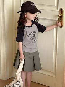 DAZY 2pcs/Set Girl's (Small) Solid Color Patchwork Round Neck Short Sleeve Print Simple Top And Skirt - Grey - View 2