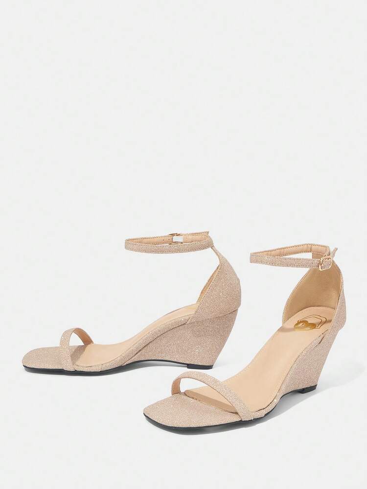 Woman Shoes Outdoor Fashionable Square Toe High-Heeled Gulette Surface Sandals With Simple Buckled Strap In Apricot Color For Spring And Summer