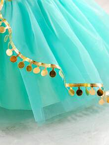 SHEIN Glamorique Kids Đầm công chúa voan cho bé gái, đầm lưới màu xanh lá cây, đầm dự tiệc sinh nhật, đầm dạ hội, đầm voan phồng hai dây màu xanh lá cây, đầm dự tiệc với ruy băng vàng, phong cách Trung Đông, đầm dạ hội thanh lịch - màu xanh lá - Xem 5