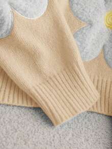 CosyJoli Áo len chui đầu dáng rộng họa tiết hoa 3D phong cách tối giản lãng mạn dành cho sinh viên cỡ lớn, mùa thu/đông - Màu be - Xem 3