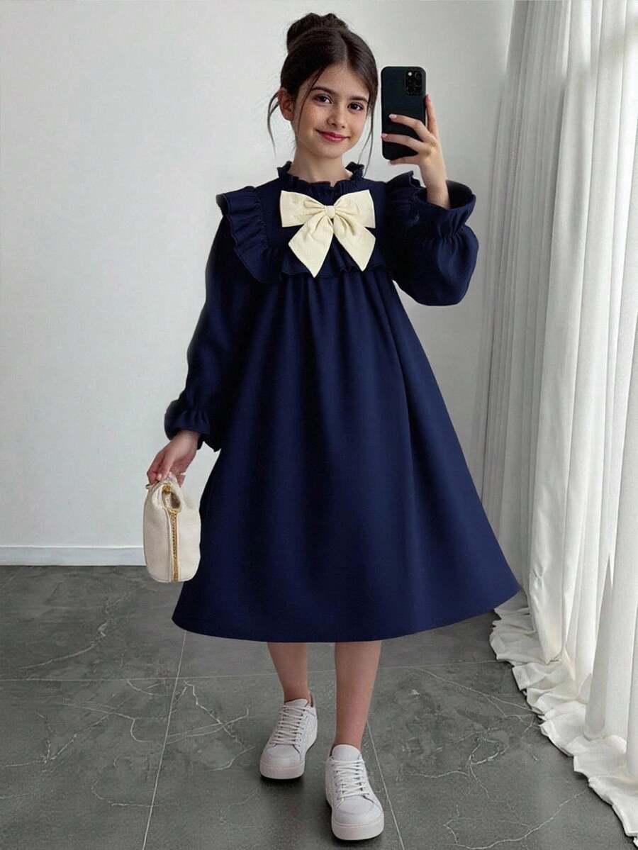 فستان فتاة مراهقة بياقة مكشكشة وعقدة للزينة، بتصميم مريح وغير رسمي - الأزرق - مشاهدة 1