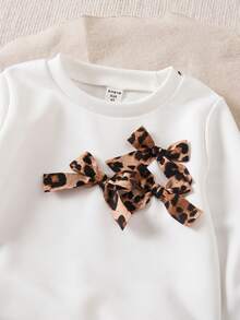 Genkimix Kids 2pcs/Set Young Girls Crew Neck White Long Sleeve Sweatshirt, Leopard Print Bow Sweatshirt & Flare Pants Set - Black and White - View 3