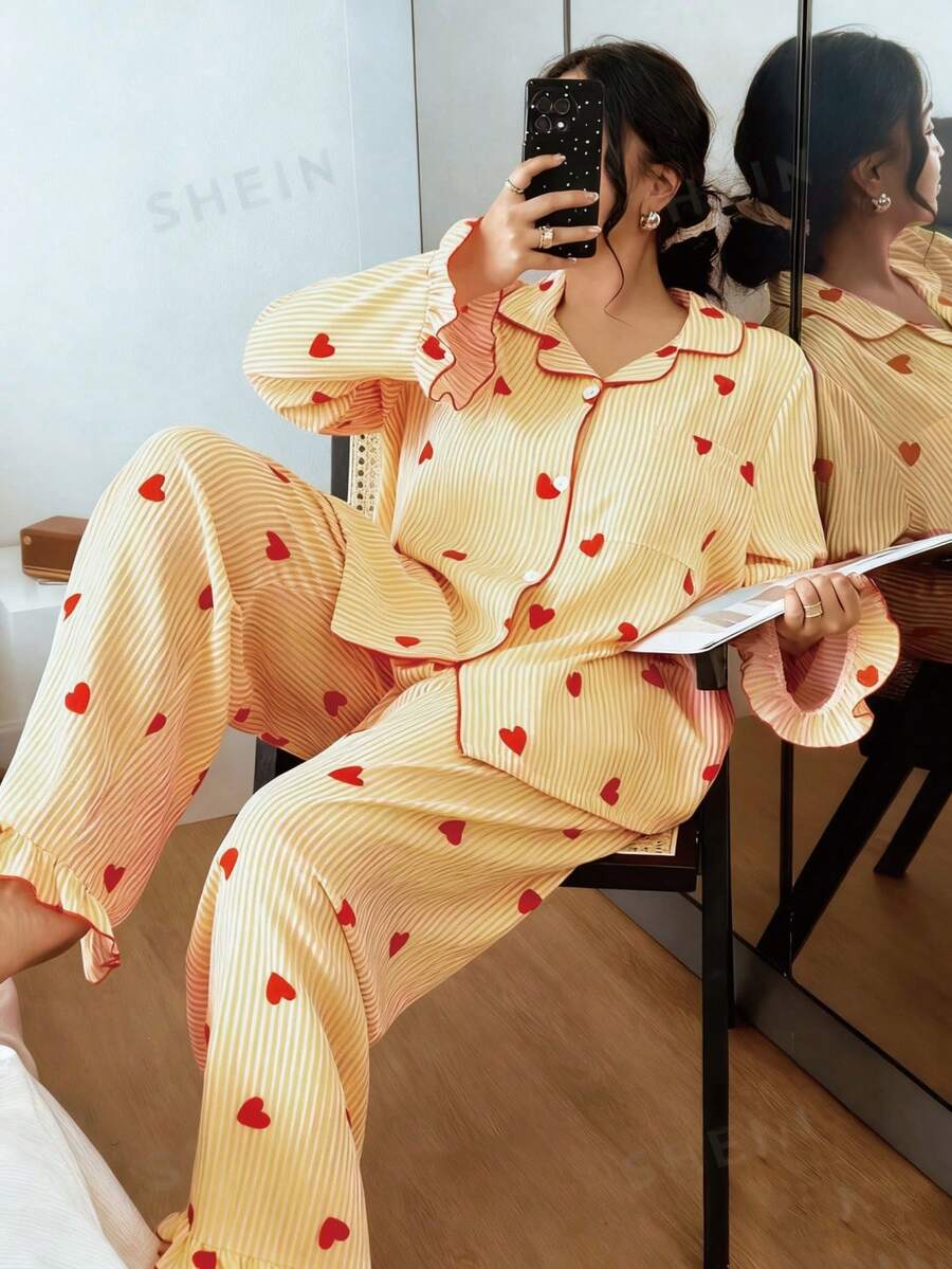 SHEIN 大码条纹爱心印花喇叭袖睡衣套装，冬季服装 - 黃色 - 查看 1