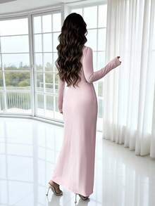 Rafferiza 女士圆领粉色褶皱设计钻石链条装饰连衣裙，紧身弹力腰带勾勒优雅身形，时尚优雅，适合日常穿着、婚礼、宴会、通勤、毕业派对、节日活动、度假、约会、聚会、万圣节、圣诞节、新年和感恩节等场合。 - 粉色 - 查看 3