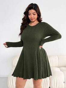 SHEIN Essnce 大码女装秋冬时尚休闲宽松舒适日常保暖磨毛腋下腰部长袖酒绿色短款连衣裙，秋季穿搭，曲线连衣裙，简约风格，新年女装，圣诞连衣裙 - 軍綠色 - 查看 6