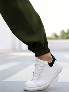 Manfinity Homme 男士加大码字母图案抽绳腰带工装口袋慢跑裤