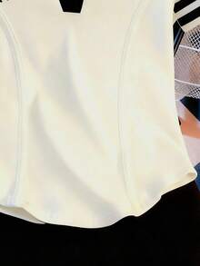 Resyla 女式条纹撞色 Polo 领短袖休闲 T 恤 - 白色 - 查看 5