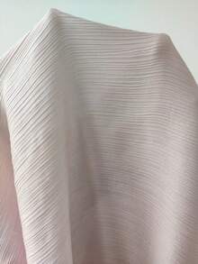 Franclia Élégante blouse rose pour femmes avec col boutonné, manches longues et boutons dorés en tissu météore, pour le printemps/automne