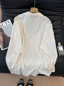SHEIN Frenchy Damen Lässiges Loose Fit Langarmhemd, geeignet für Pendeln, Imitation Zweiteiler Hemden, Pullover Hemden, Bedruckte Hemden, Business Lässig Bluse für Damen, Lässige Arbeitsbluse, geeignet für Arbeit, Pendeln und Urlaub, Frühling/Herbst, Französischer Stil, Pariser Damen, Europäischer Stil, Europaurlaub, Herbst/Winter, Elegante Blusen für Damen, geeignet für alle Jahreszeiten, Winter für Damen, Neujahr, Neujahr Damen, Französischer lässiger Pendler, Vintage, Minimalistisch, geeignet für den täglichen Gebrauch, Französischer Stil, Europäischer Stil, Weihnachten - Verschiedenfarbig - Übersicht 2
