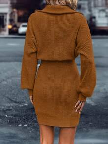SHEIN LUNE Gaun Sweater Lengan Panjang Wanita Kasual Warna Polos dengan Resleting Setengah - Coklat - View 2