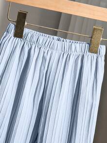 SHEIN 2 件装 小男孩 男孩休闲运动学院度假 带纹理面料 立领衬衫和裤子 适合儿童服装 小男孩衣服 返校男孩套装 适合生日派对、晚会、表演、婚礼、洗礼、开幕式 适合日常穿着 适合上学 适合旅行 适合运动 适合春夏季节 - 淺藍色 - 查看 3