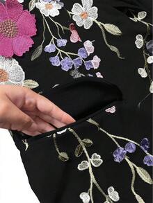 Rometta 加大码西装外套，带有刺绣 3D 花卉拼布，时尚优雅