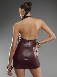 Normani Vestido mini de piel sintética con escote en V profundo, cuello halter y cremallera delantera ajustado - Burdeos - Ver 2