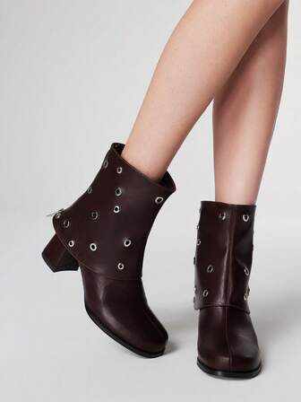 Grunge Punk Nuevas botas de mujer para otoño/invierno 2025, botas cortas con tacón grueso de estilo británico retro, botas de tobillo casuales y versátiles de corte bajo y silueta delgada