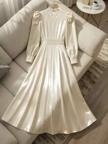 Franclia 女式优雅V领露背前开扣长袖装饰连衣裙 - 杏色 - 查看 2