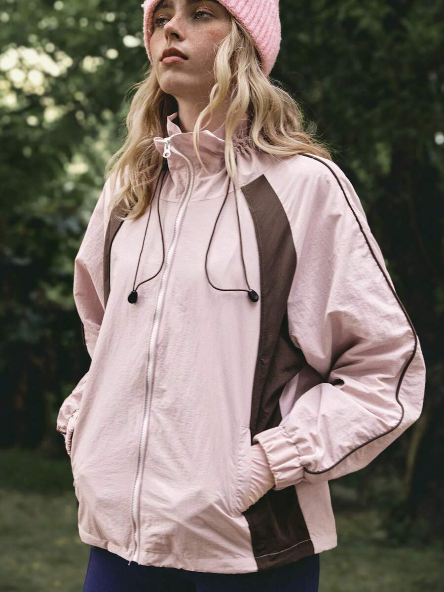 WanderVale Jaket Outdoor Wanita Kasual Serbaguna dengan Motif Patchwork Kontras Warna, Warna Merah Muda Pudar, Ukuran Besar, Cocok untuk Jogging, Lari, Musim Semi, Musim Panas, dan Musim Gugur. - Baby Pink - View 1