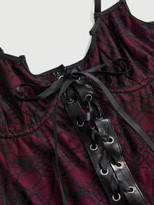 ROMWE Goth Sujetador con aros con diseño de alas de murciélago gótico, body sexy con cordones y diseño de telaraña - Burdeos - Ver 3