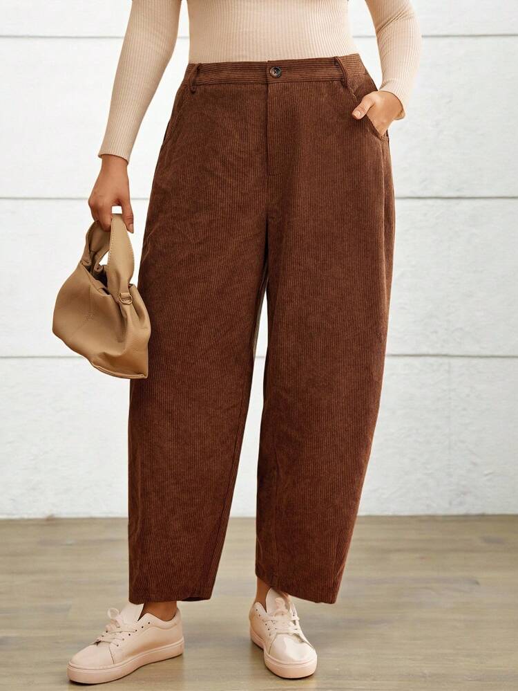 Plus Size Women's Solid Color Patch Pocket Flared Casual Loose Corduroy Pants, Autumn/Winter,2025 New