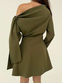 Aloruh Robe princesse à manches bouffantes et taille cintrée asymétrique pour femmes, convient pour les fêtes, le port quotidien, le thé, l'après-midi, robe blanche mini minimaliste pour les déplacements