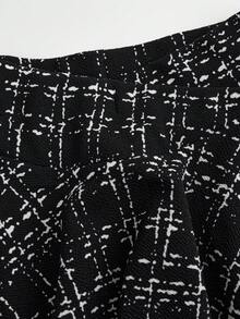 SHEIN Girlism Váy chữ A kẻ caro đơn giản dành cho bé gái tuổi mới lớn - Đen và trắng - Xem 3