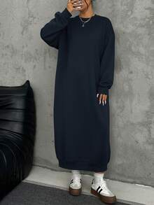 SHEIN EZwear 大码宽松休闲长款抓绒卫衣连衣裙，适合秋冬季节、圣诞节、新年、感恩节、派对、婚礼、海滩、毕业典礼等场合，时尚优雅，休闲百搭，适合外出、约会、预约、通勤等各种场合。宽松长袖连衣裙 - 藏蓝色 - 查看 3