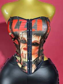 Slaydiva 2025 秋季新款万圣节生日派对宴会学院风学生日常休闲邮轮旅行病毒式街头服饰性感俱乐部 Y2K 朋克赛车字母印花铆钉撞色钩针短款上衣搭配紧身 PU 短裤侧镂空交叉带迷你短裤女款两件套 - 彩色 - 查看 11