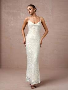 Lumalex 花卉3D丝绒吊带露背金属链装饰修身美人鱼连衣裙 - 杏色 - 查看 5