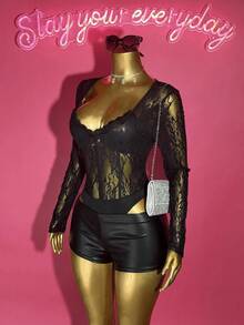 Slaydiva Spring & Summer New Year, Valentine's Day, Party, Banquet, Date, Birthday Party, College Style, Student Wear, Casual Daily Outfit, Basic Versatile, Casual, Cruise Travel, Viral Sensation, Elegant Romantic Sexy Party, Sexy, Square Neck, Lace Trim Collar, Waist Cinching, Black Lace, Sheer, Tight Bodysuit, Autumn/Winter Bodysuit, Sexy Bodysuit, Women's Bodysuit - Black - View 4