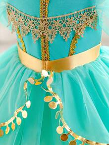 SHEIN Glamorique Kids Đầm công chúa voan cho bé gái, đầm lưới màu xanh lá cây, đầm dự tiệc sinh nhật, đầm dạ hội, đầm voan phồng hai dây màu xanh lá cây, đầm dự tiệc với ruy băng vàng, phong cách Trung Đông, đầm dạ hội thanh lịch - màu xanh lá - Xem 6