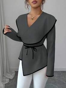 Elenzga 女士交叉V领长袖修身腰部系带撞色拼接优雅衬衫 - 灰色 - 查看 4