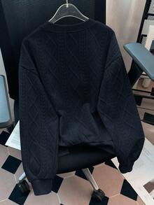 GlowEve 女士时尚纯色纹理装饰钩针 3D 花卉圆领落肩长袖开衩下摆宽松休闲运动衫 - 藏蓝色 - 查看 2