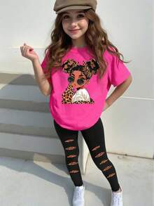 SHEIN 舒适秋季少女休闲时尚创意个性清新简约可爱卡通豹纹蝴蝶结豹纹外套太阳镜图案印花休闲玫红色基础款短款T恤+黑色打底裤套装，秋季舒适穿搭 - 彩色 - 查看 1