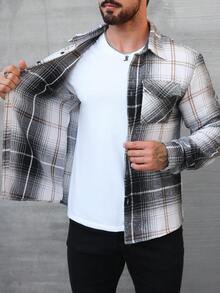 Manfinity CasualCool 男士舒适格子长袖衬衫，单排扣双口袋设计，适合休闲、办公、聚会、居家、约会、家庭聚会等场合，简约时尚，优雅学院风，可搭配西装或休闲外套，自穿或送礼皆宜。 - 彩色 - 查看 3