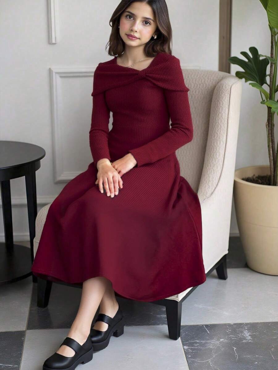 Serisse Kids 少女纯色酒红色蝴蝶结领大蝴蝶结罗纹长袖连衣裙,修身A字裙,优雅适合外出、聚会、秋冬季节,复古优雅;少女优雅修身铆钉蝴蝶结披肩领长袖毛绒罗纹连衣裙,酒红色,适合圣诞节、新年、派对、舞会等场合;深红色连衣裙;休闲连衣裙;酒红色连衣裙;长袖连衣裙;红色连衣裙 - 酒紅色 - 查看 1