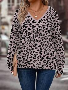 EMERY ROSE 复古粉色底豹纹V领长袖休闲基础款大码T恤，秋冬款 - 彩色 - 查看 5