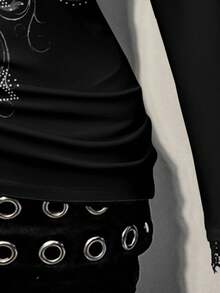 Attitoon 休闲深V领蕾丝边修身长袖T恤，适合秋冬季节，复古Y2K风格，心形印花 - 黑色 - 查看 5