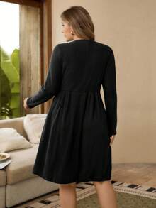 Rosumi Plus Size Plain Round Neck Pocket Casual Long Sleeve Fall Dress - Black - View 2
