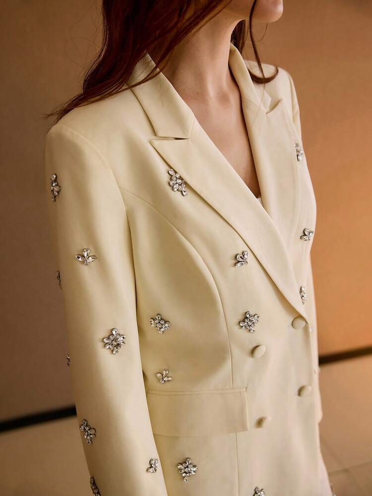 RHINESTONE DETAIL PEAK COLLAR DOUBLE BREASTED PLACKET BLAZER & FLARE LEG SUIT PANTS SET