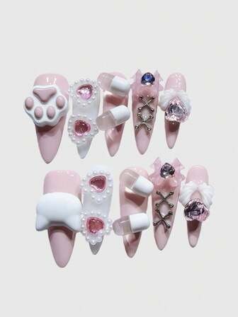 Kawaii Unghie finte complete e decorate con motivi romantici a forma di cuore, fiocco da ballerina, ali bianche e croce in metallo rosa, realizzate a mano, adatte per l'uso quotidiano e per appuntamenti, per ragazze energiche e alla moda