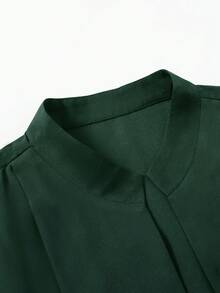 Manfinity AFTRDRK Men's Solid Deep V-Neck Fashionable Sexy Long Sleeve Shirt Sexy Men Shirt Men Green Dress Shirt Green Button Up Men's Dress Shirt Puffed Sleeve Shirt Dark Green Shirt Boyfriend/Husband Gift, Anniversary Gift Party Christmas - Dark Green - View 8