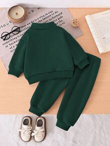 SHEIN Playful Pals Baby Boy Solid Color Zip-Up Sweatshirt And Drawstring Waist Pants Set, A Comfortable Outfit Suitable For Autumn And Spring Seasons. This Set Is Versatile And Durable, Suitable For Various Occasions Daily Life, Keeping Them Fashionable And Comfortable In The Transitional Seasons. - Green - View 2