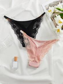 Snug Zone 2件套 女士花卉蕾丝腰链连体内裤
