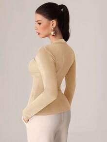 Modelyn Metal Buckle V-Neck Pleated Long Sleeve Elegant Fitted T-Shirt - Champagne - View 4