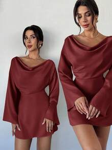 Firerie Đầm công sở màu mơ, cổ thuyền tay loe, eo thắt eo, nhún bèo, đơn giản, thanh lịch, mới cho mùa thu/đông, chất liệu satin màu mơ, cổ loe, tay bồng, không đối xứng, đầm công sở hàng ngày, sang trọng, áo khoác nữ mùa thu, đầm dự tiệc cưới - Màu Đỏ Sâu - Xem 1