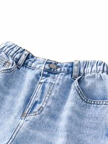 SHEIN ChillGRL 少女时尚做旧爱心刺绣阔腿牛仔裤，适合春、夏、秋、冬，Y2K、学院风、街头风、休闲风、可爱风、复古风，适合秋冬季日常出行、派对、居家、度假、返校、节日穿着，70年代风格牛仔裤 - 淺色水洗藍 - 查看 6