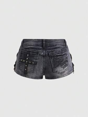 Grunge Punk Y2K Baddie Skull Embroidery & Rivet Decorated Super Low-Rise Women Denim Shorts