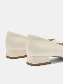 CUCCOO CURVES Women's Fashion Versatile Elegant Commuter Wide Fit High Heels